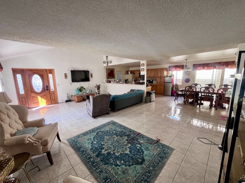 Building Photo - 2346 Seabright Ave