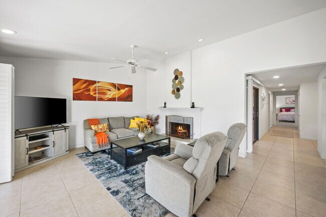 Building Photo - 69 Camino Arroyo N