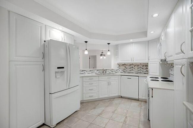 Building Photo - 1246 St Tropez Cir