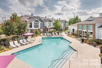 Building Photo - 14325 Plantation Park Blvd