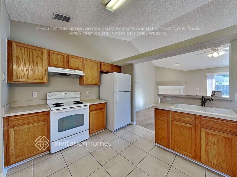 Building Photo - 12302 Soaring Flight Dr