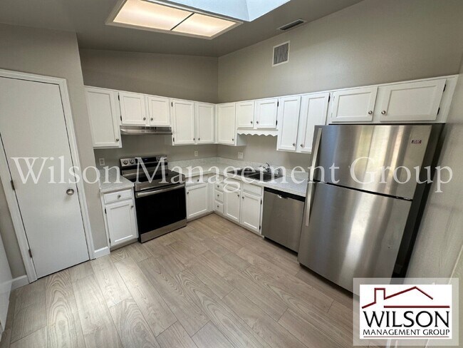Building Photo - 840 Maraval Ct