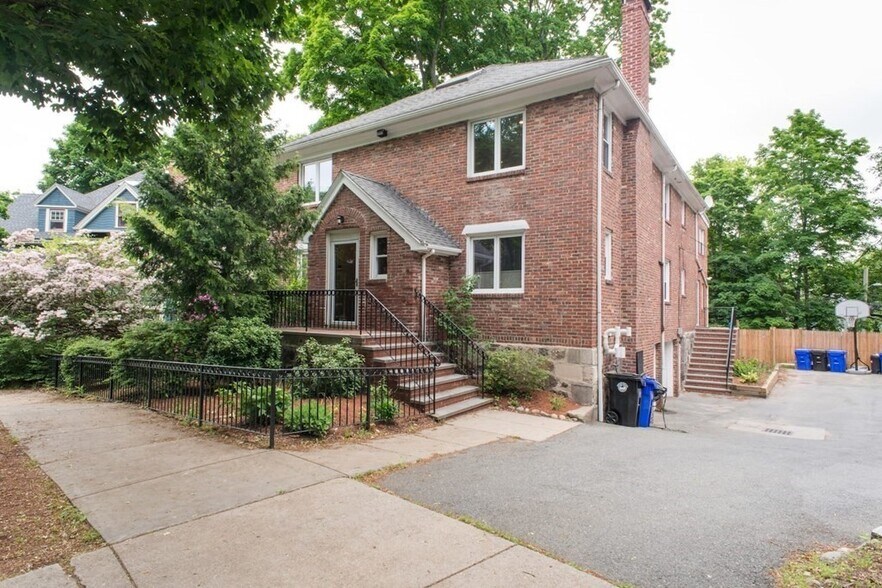 Building Photo - 60 Gardner Rd