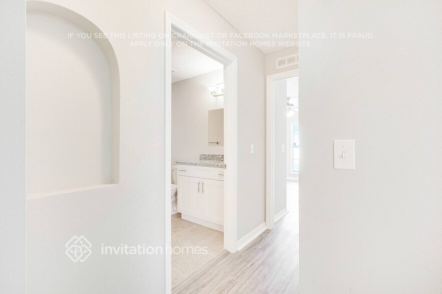 Building Photo - 2180 Wiley Oaks Ln