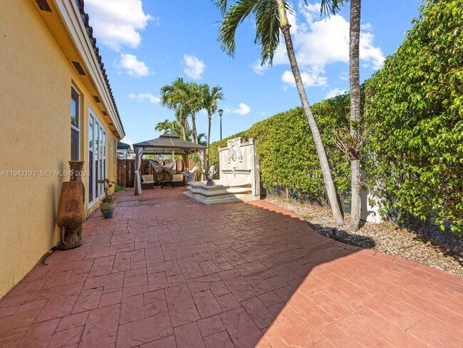 Building Photo - 16421 SW 64th Ter