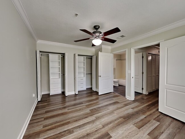 Building Photo - 2065 Dixie Belle Dr
