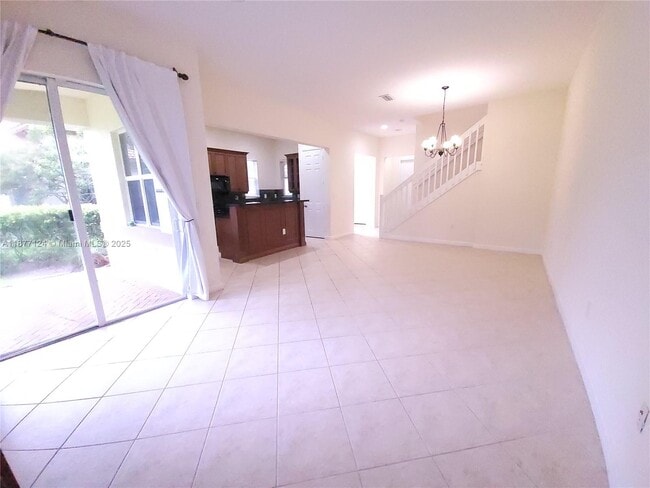 Building Photo - 6033 NW 118th Dr