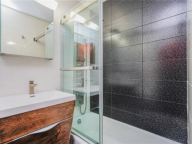 Building Photo - 458 Neptune Ave