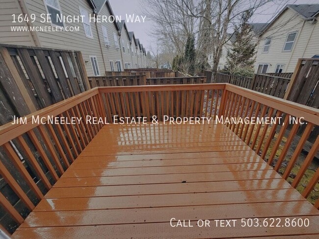 Building Photo - 1649 SE Night Heron Way