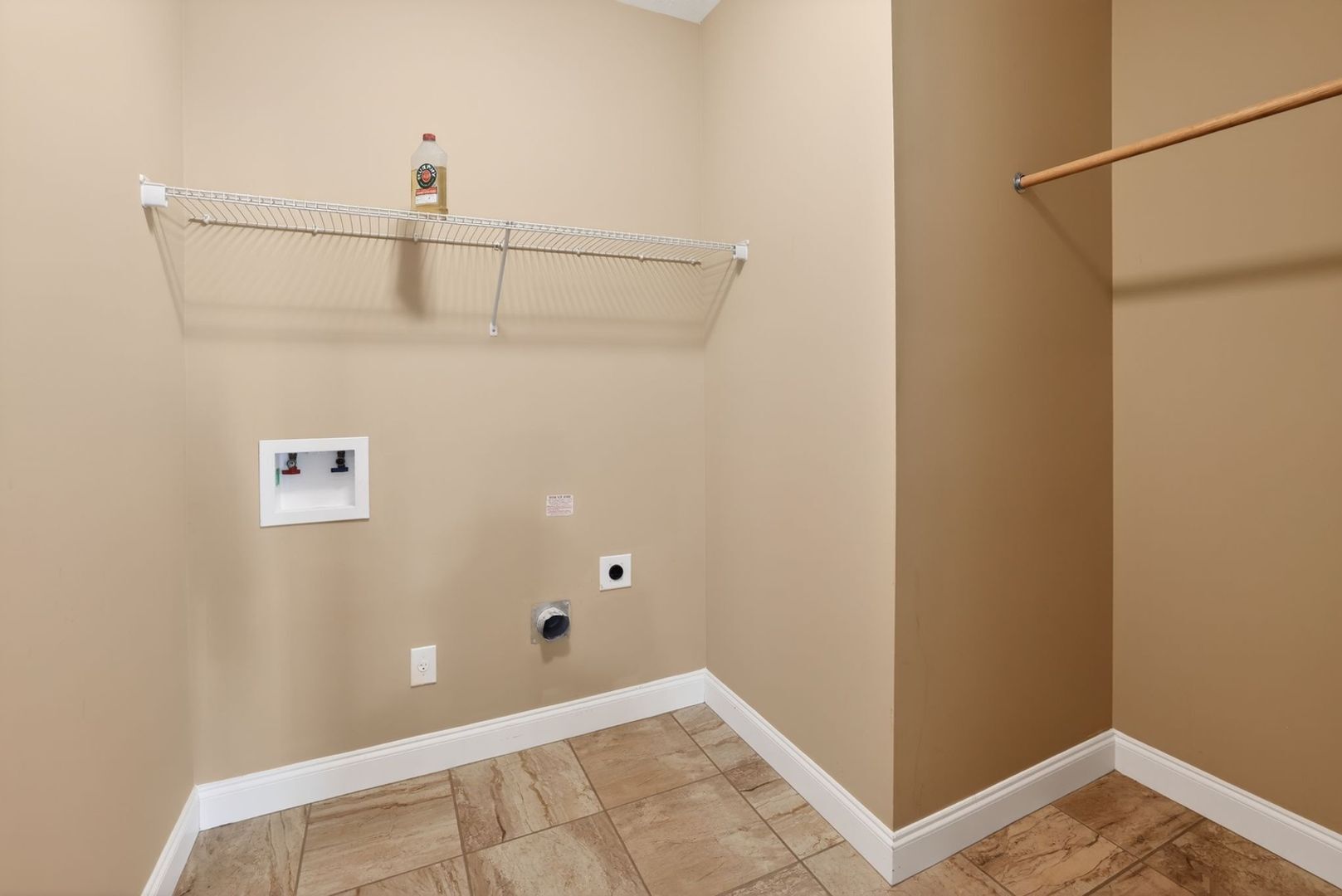 Building Photo - 2226 Kendall Park Dr