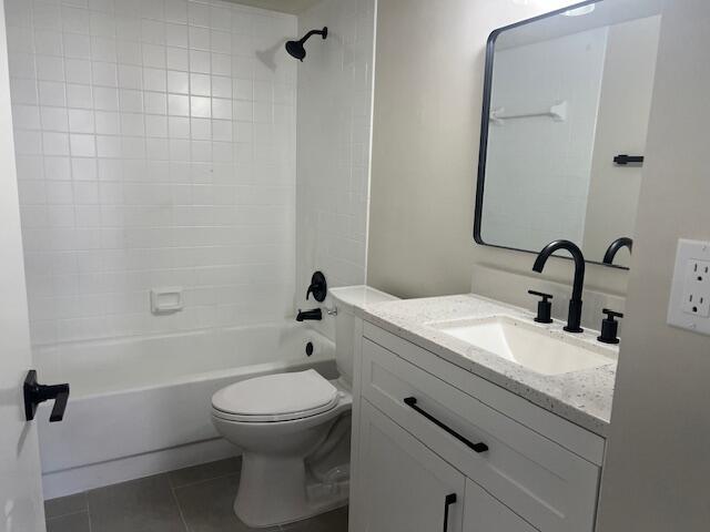 Building Photo - 3138 Via Poinciana