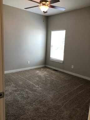 Building Photo - 2348 Zermatt Ave