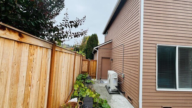 Building Photo - 3616 209th St SE