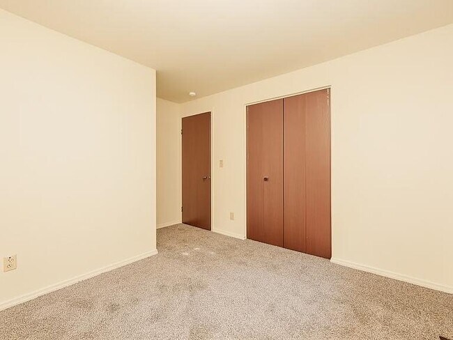 Building Photo - 6952 Angora Way