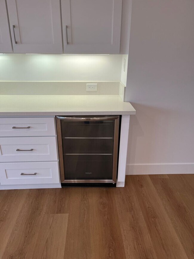 Building Photo - Newly Remodeled - 4/2 Concord Rancher - Lo...