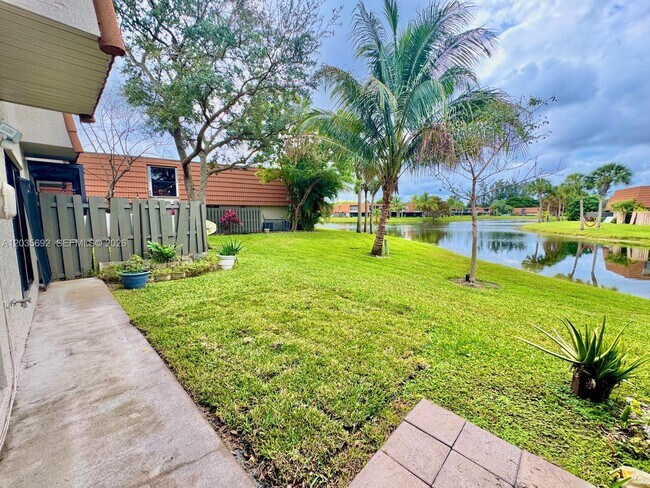 Building Photo - 1415 SW 110th Way