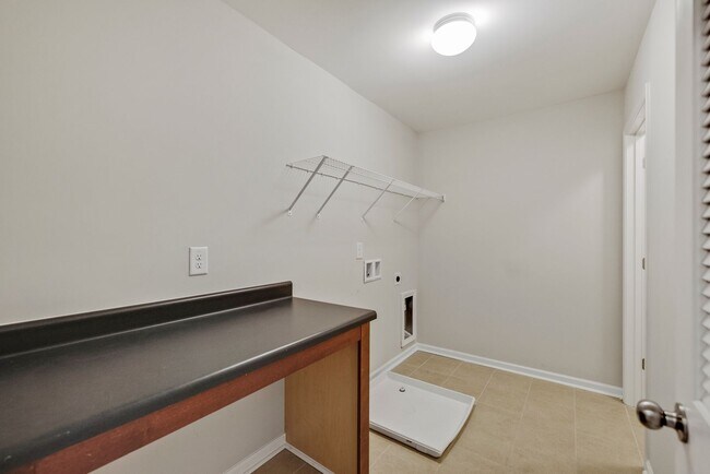 Building Photo - Morrisville End Unit Townhouse: Available June 10th