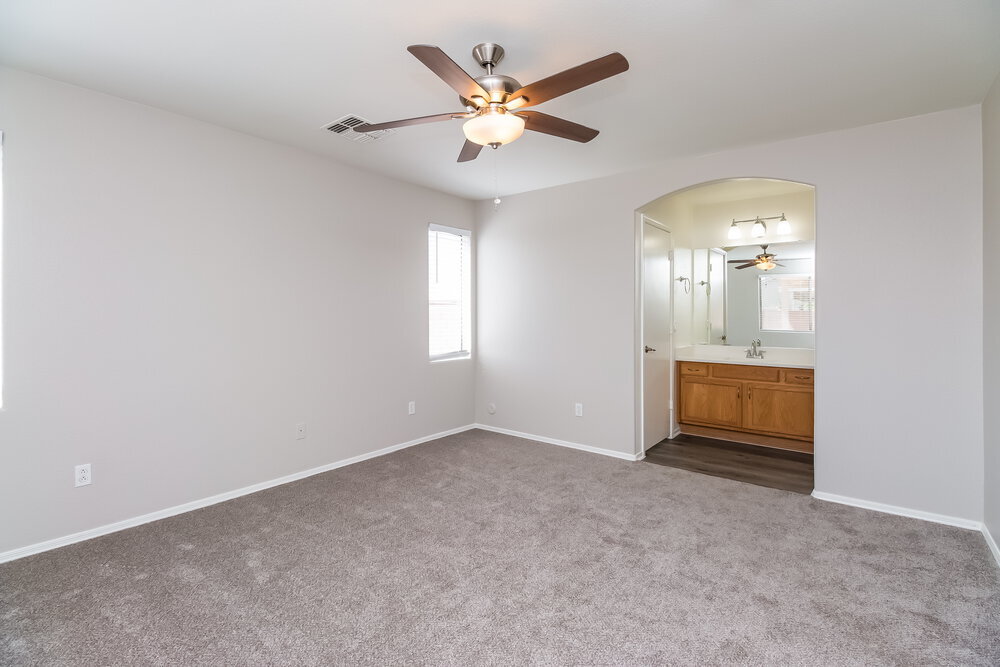 Building Photo - 8213 W Papago St