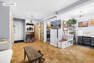 Building Photo - 150 E 56th St