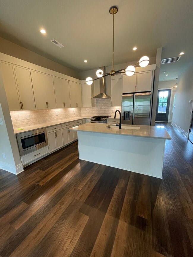 Building Photo - 1086 Noble Lp