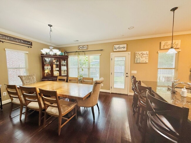 Building Photo - Black Creek Station – Just 8 Minutes from ...