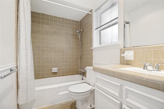 Building Photo - 7726 Dentcrest Dr