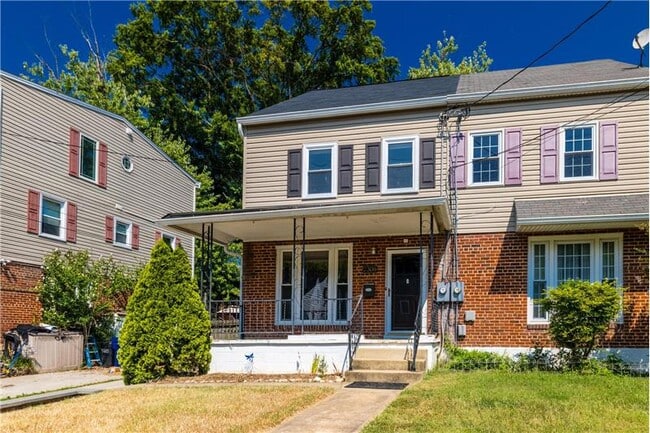 Building Photo - 2308 Mary Baldwin Dr