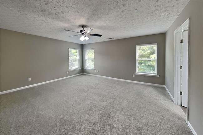 Building Photo - 1517 Briarfield Way