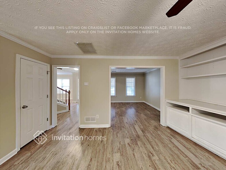 Building Photo - 3241 St Claire Ct