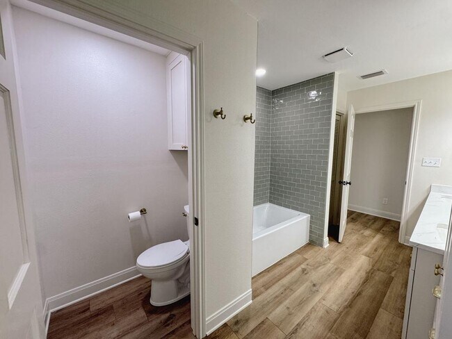 Building Photo - 5121 FM 446