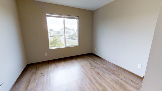 Building Photo - 708 S Deer Hvn St