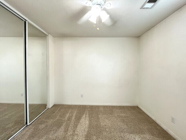 Building Photo - 14601 Serenade Dr