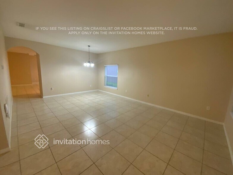 Building Photo - 3904 Emerald Tree Ln
