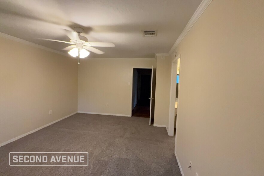 Building Photo - 2542 Anzalone Dr