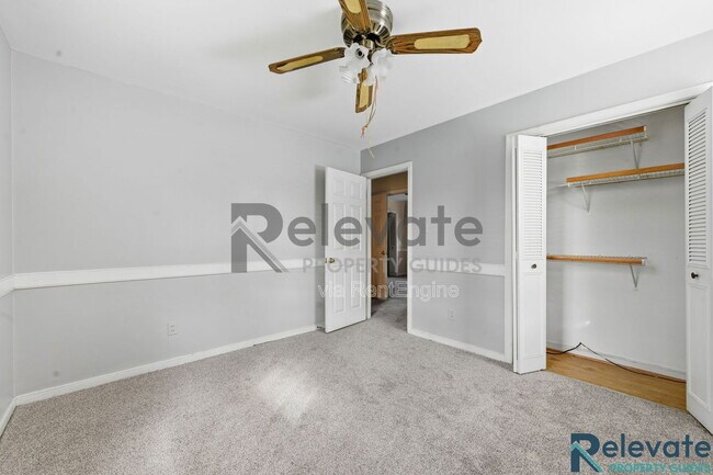 Building Photo - 8903 Freestone Ave