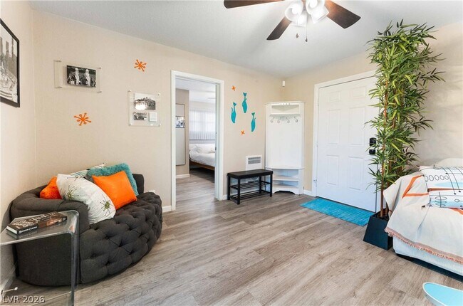 Building Photo - 1021 Griffith Ave