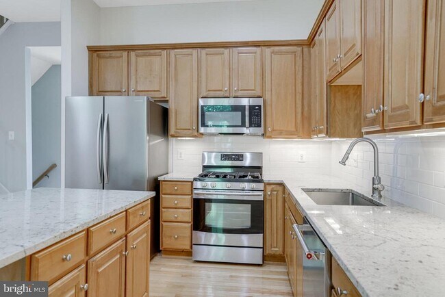 Building Photo - 6502 Trask Terrace