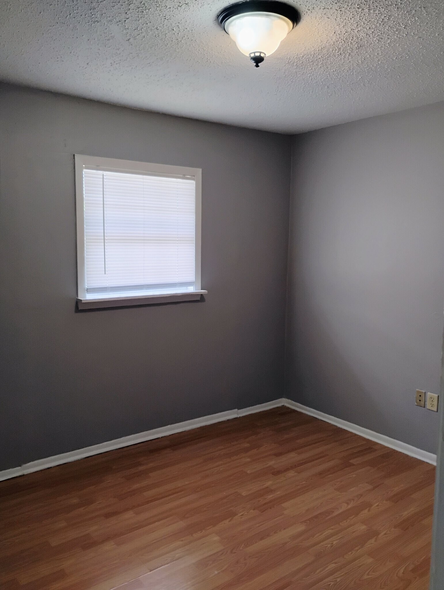 Building Photo - 13706 Goodwood Dr