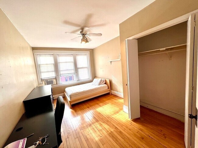 Primary Photo - 32 Reedsdale St