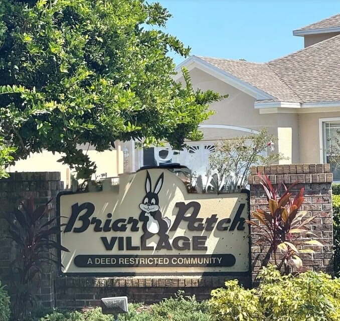 Building Photo - 2717 Tottenham Dr