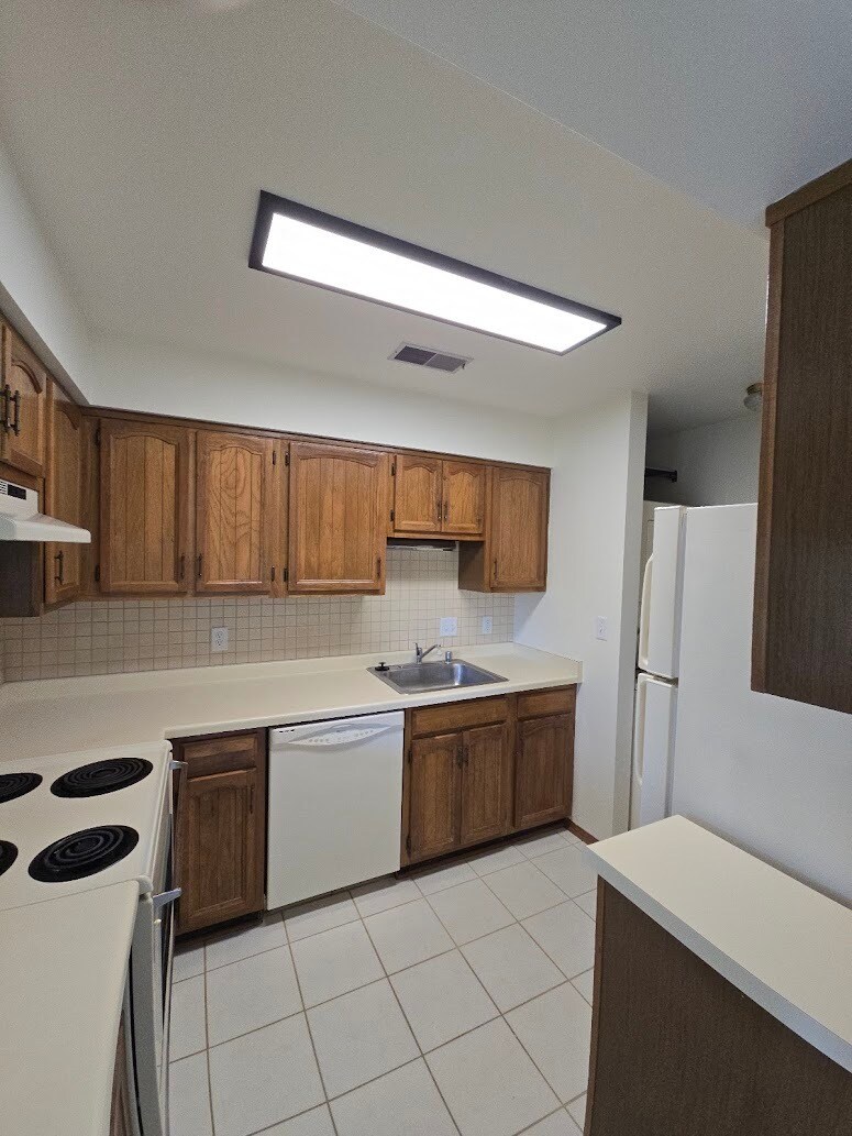Kitchen Entrance - W177N9731 Riversbend Cir E