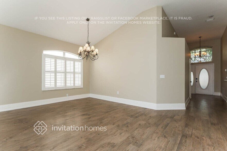 Building Photo - 17652 Nathans Dr