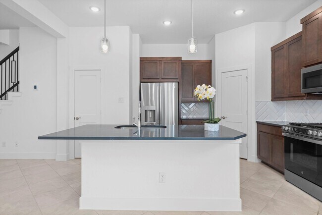 Building Photo - 447 Pk Hl Ct