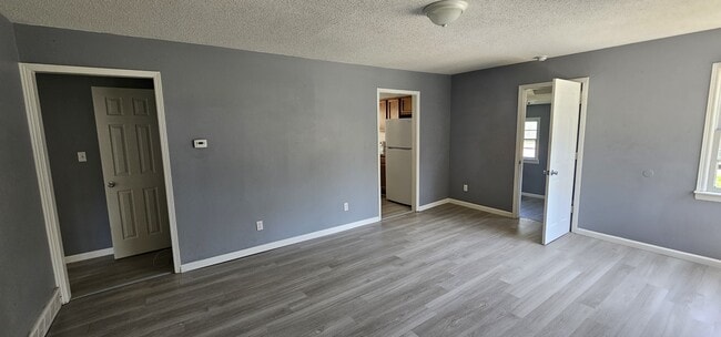 Building Photo - 537 S Lulu St