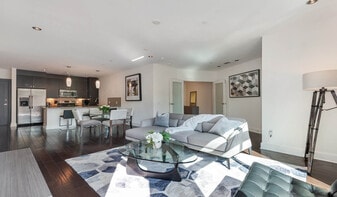 Building Photo - 1045 On The Park Apartment Homes