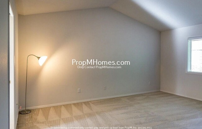 Building Photo - Spacious Three Bedroom Home in Sherwood!