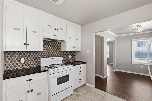 Building Photo - 3201 McCart Ave