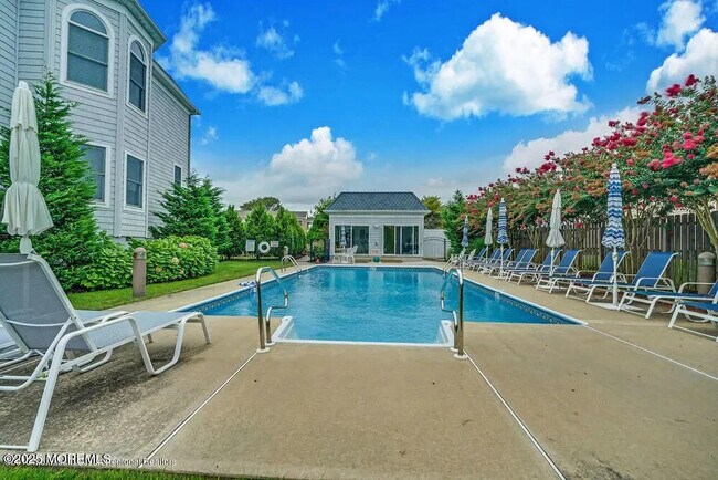 Building Photo - 303 NJ-35