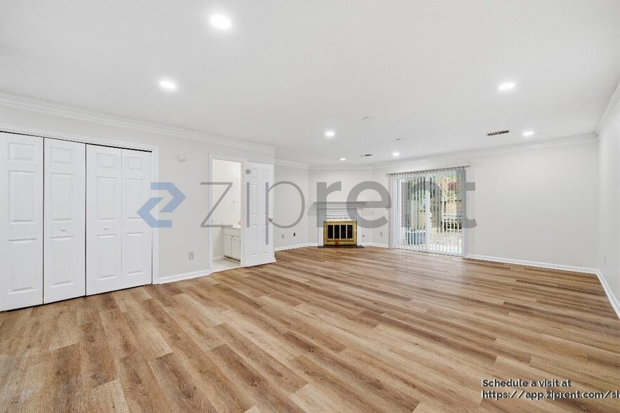 Building Photo - 661 Coventry Township Ln