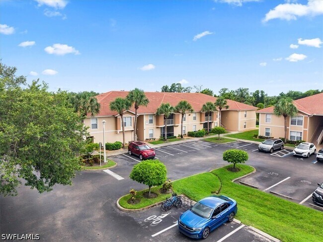 Building Photo - 8235 Ibis Club Dr